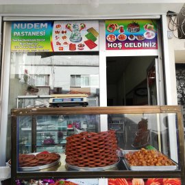 nudem pastahanesi