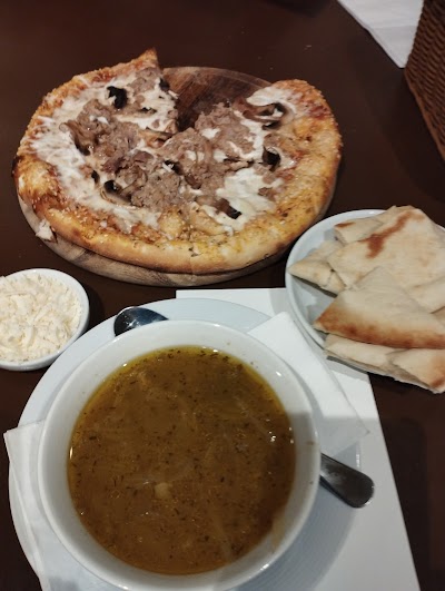 פיצה וינו עין זיוון Pizza Vino Ein Zivan