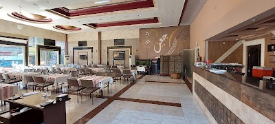 Rajeen Resturant مطعم راجعين - حلب