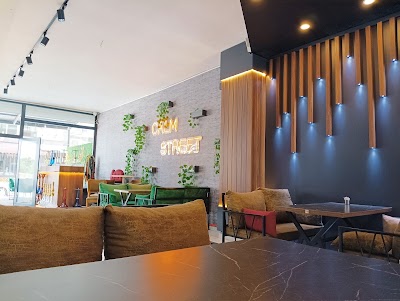 Relax Cafe & Bistro