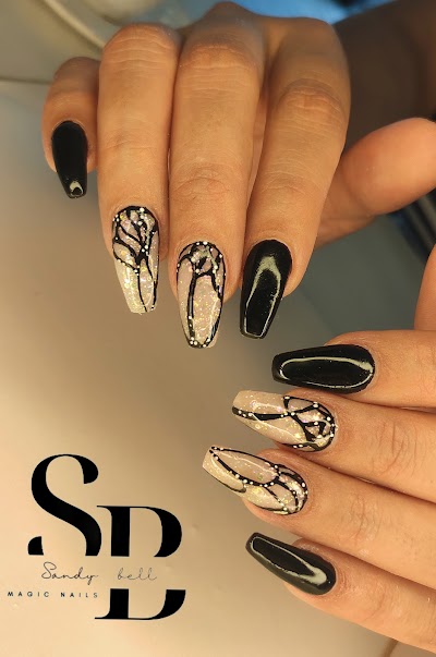 Sandy tattoo nails