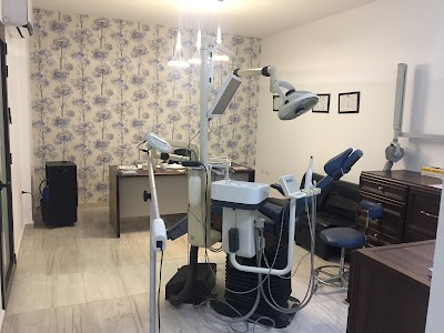 Smile Makers Clinic (Dr Amir Awde Clinic)