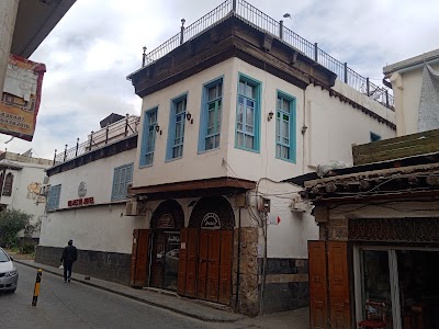 via recta hotel