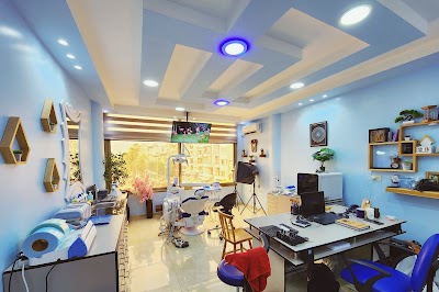 White Smile Dental Clinic عيادة الدكتور نور الدين سرديني