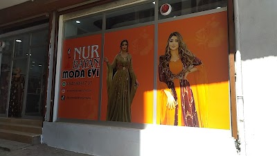 Yoreselelbisenurmoda
